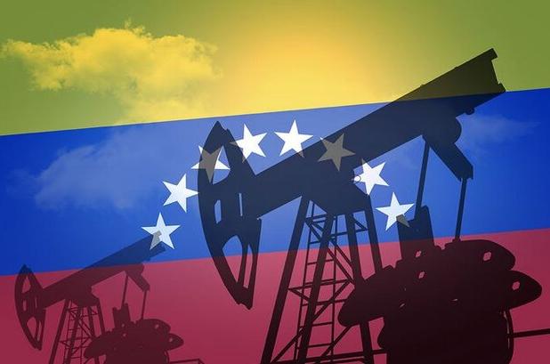 افزایش قیمت نفت با نگرانی از اختلال عرضه ونزوئلا