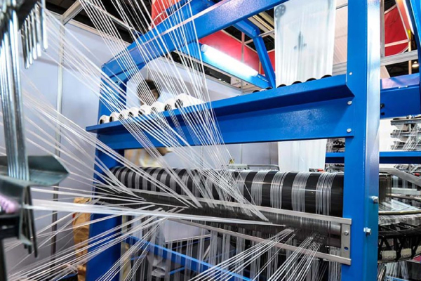 رقابت نابرابر نساجی ایران با رقبای خارجی