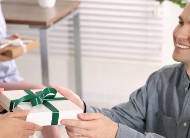 چرا هدیه سازمانی بخریم؟