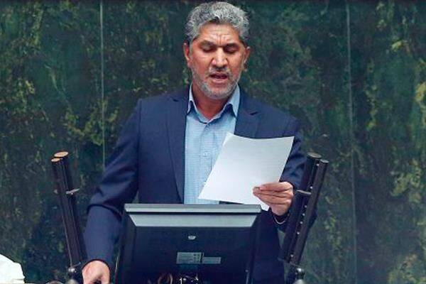 مدنیزاده دانش و تسلط کامل به مسائل اقتصادی دارد