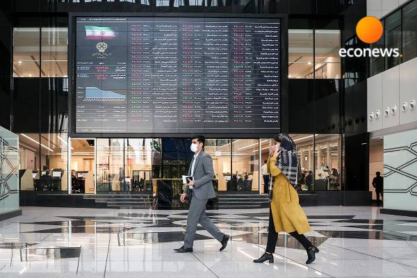 عبور پرقدرت شاخص کل از مرز ۳.۷ میلیون واحد