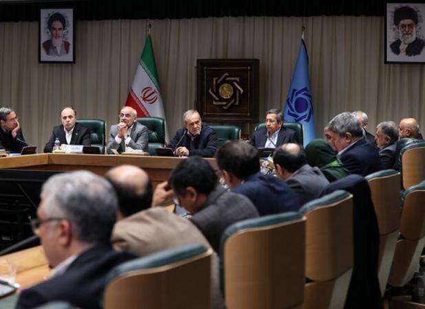 دستور مهم پزشکیان برای واردات کالای اساسی