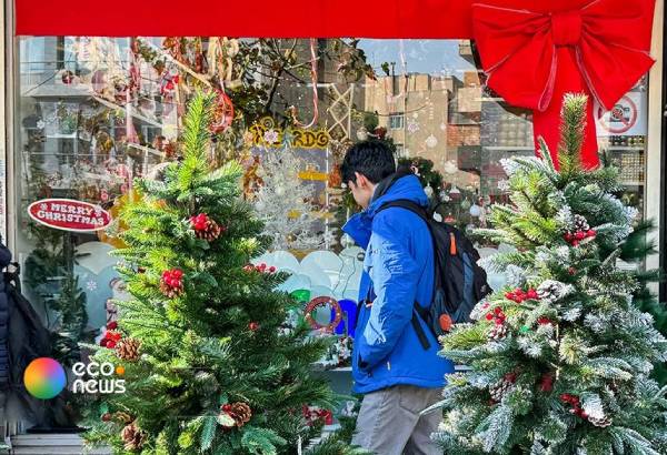 جشن کریسمسی ، خیابان‎ مشهور تهران را بند آورد!