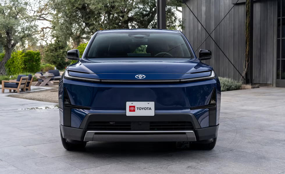 تویوتا هایلندر 2027 معرفی شد +مشخصات و تصاویر