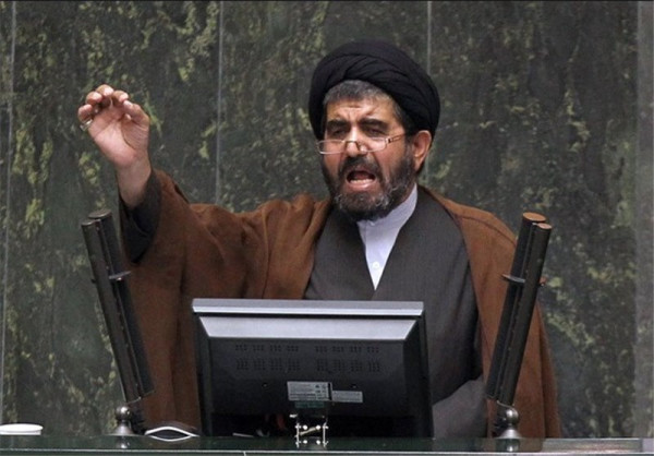 درخواست نماینده مجلس برای اعلام وصول طرح استیضاح دو وزیر