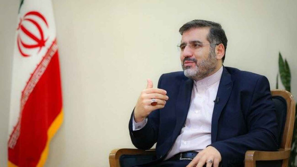ارتقای فرهنگ و هنر ایرانی اولویت وزارت ارشاد است