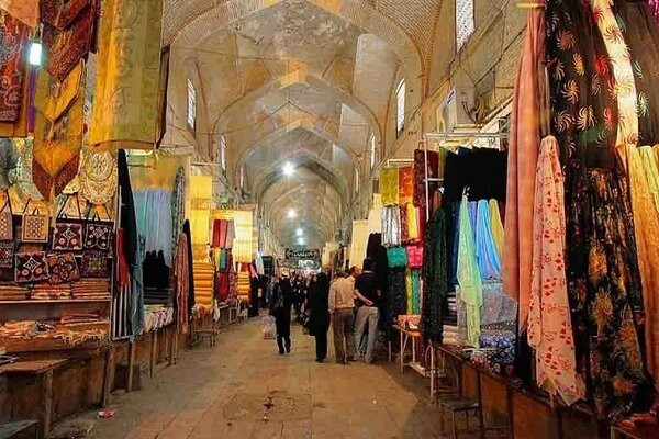 صنوف پروتکلهای کرونایی را رعایت نکنند برخورد میکنیم