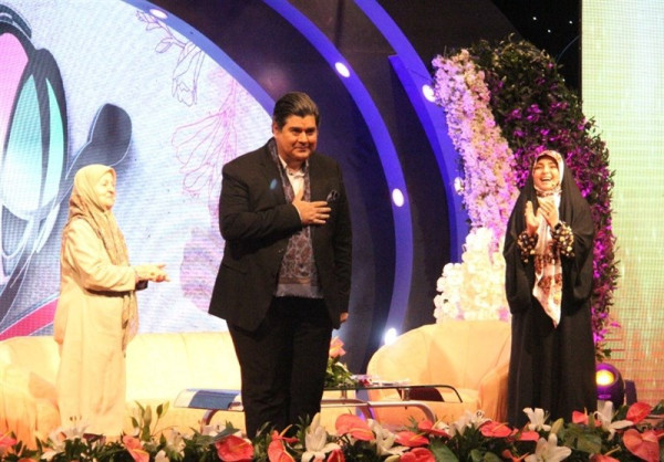 سالار عقیلی آهنگ "مادر" را برای اولین بار خواند