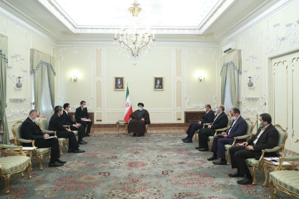 اولویت ایران گسترش روابط نزدیک با همسایگان است
