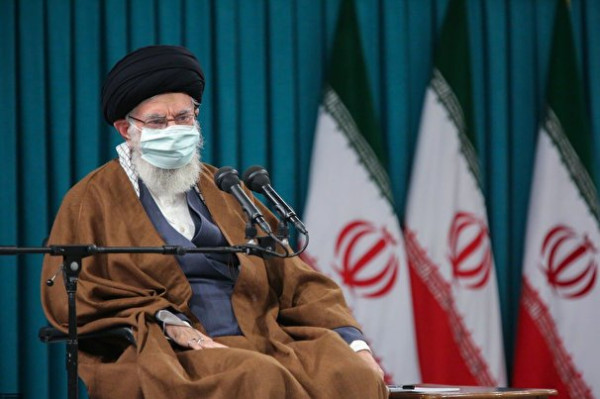 مسوولان مطلقاً معطل مساله هستهای نشوند