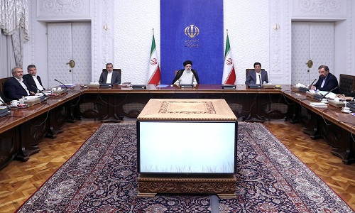 دولت برای تقویت معیشت بازنشستگان مصمم است