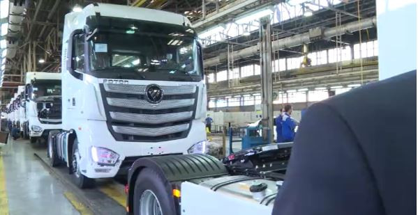 رونمایی از کشنده اتوماتیک ایران خودرو دیزل