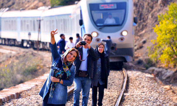 قطار گردشگری شیرگاه مجددا راه اندازی شد