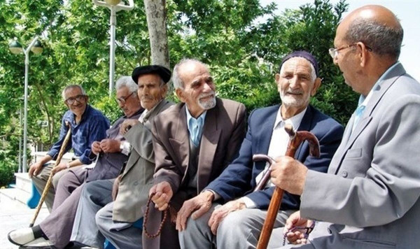 فرصت یک هفته‌ای دولت برای افزایش حقوق بازنشستگان