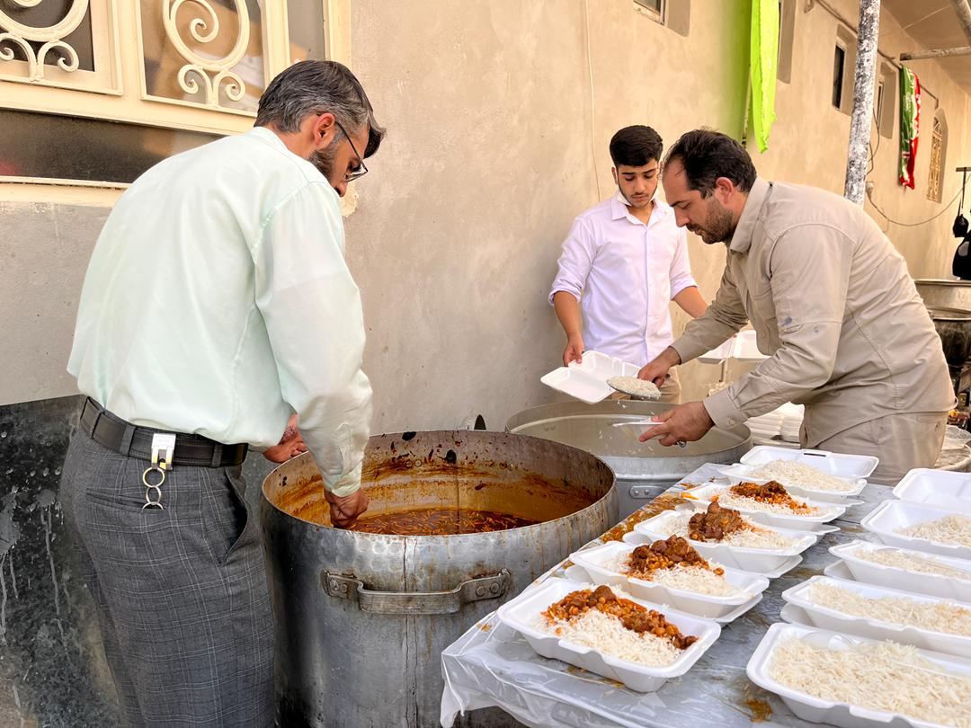 طبخ ۲۰ هزار غذای گرم در لرستان 