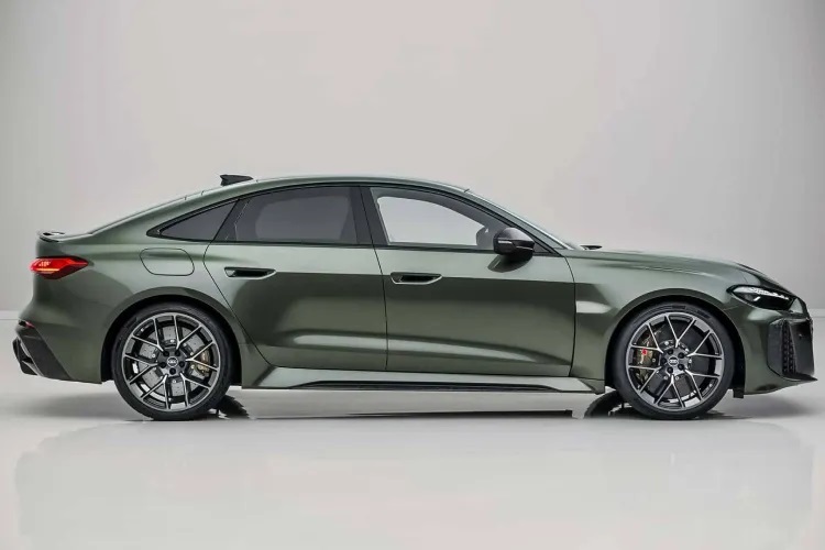 معرفی نسل جدید آئودی RS5 پلاگین‌هیبرید مدل 2026 