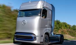 مرسدس بنز در فکر افزایش فروش کامیون برقی