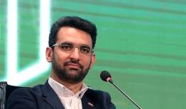 طعنه سنگین آذری جهرمی به نماینده جنجالی