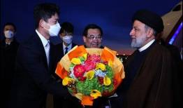 ورود رئیس جمهور و هیئت عالی‌رتبه همراه به پکن