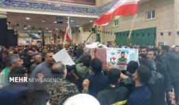 مراسم وداع با پیکر شهید مهدی بازاد در کنگان برگزار شد