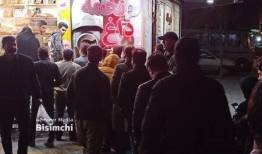 تصویری از صف‌کشیِ عجیب در مشهد