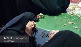 مشق عشق در حریم روضه فاطمی؛ میثاق دانش‌آموزان بیرجندی با یک نشان