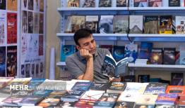 برپایی نمایشگاه کتاب در دهگلان