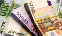 صادرکنندگان تا فردا برای رفع تعهد ارزی مهلت دارند