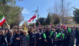 خروش نمازگزاران کرمانی در محکومیت جنایات آمریکا و اسرائیل