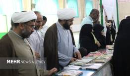 برپایی نمایشگاه کتاب در محل نماز جمعه دلگان