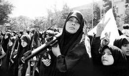 زنانی که قواعد بازی را عوض کردند/ انقلابی که از خیاط‌خانه‌ شروع شد