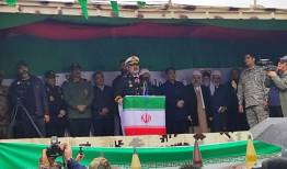 فرمانده نیروی دریایی ارتش جمهوری اسلامی ایران: اصل قدرت ایران مردم هستند نه تجهیزات نظامی
