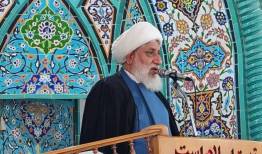 با اتحاد و ایمان راسخ، در برابر استکبار جهانی ایستادگی کردیم