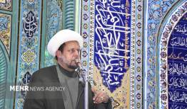 امام جمعه عسلویه: خون رهبر شهید حیات تازه‌ای در امت اسلامی دمیده است