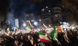 روحانیون بروجردی کفن‌پوش به میدان آمدند