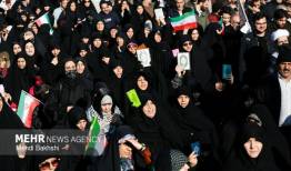 قمی ها همچنان پای کار انقلاب