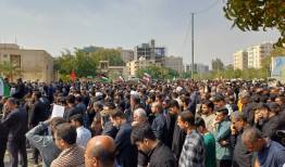خروش مردم بندرعباس در سوگ امام خامنه‌ای