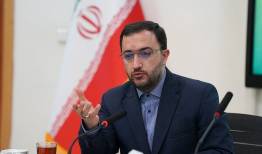 دانش‌آموزان به یاد شهدای مدرسه میناب در راهپیمایی روز قدس شرکت می‌کنند