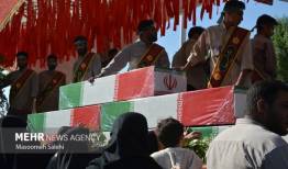 تشییع باشکوه ۸ شهید گمنام در اهواز