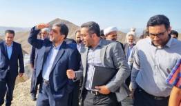 بازدید وزیر میراث فرهنگی از سنگ‌نگاره‌های ۴هزار ساله دیزدر شاندیز