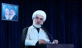 امام جمعه موقت قزوین: قانون محدودیت استفاده از فضای مجازی تصویب شود