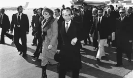 آخرین روزِ محمدرضا پهلوی و فرح در ایران، این شکلی بود