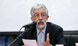 آقای خامنه‌ای یک گوهر و یک نعمت بزرگ خدا بود