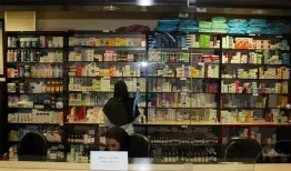 حذفِ خودخواسته دارو از نسخه درمانِ بیمار عادی شده است!