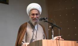 امام جمعه شیراز: فارس الگوی وحدت در کشور باشد/ ضرورت توسعه زیرساخت‌های ارتباطی