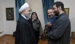 تصویر تازه از چهره نامرتب آذری جهرمی در دیدار با روحانی!