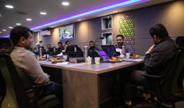 پیشرفت باید از مسیر انسان‌های نقش‌آفرین، روایت شود