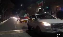رژه خودرویی مردم بیجار در حمایت از آرمان‌های رهبر شهید برگزار شد
