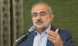 شاعران ما جهاد تبیین را محقق می‌کنند