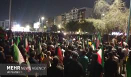 راهپیمایی شبانه مردم هشتبندی هرمزگان در خون خواهی رهبر شهید انقلاب